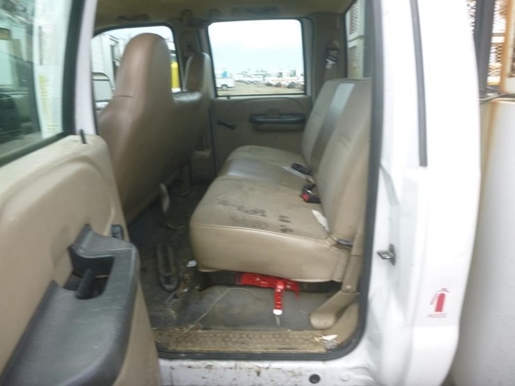 2006-ford-f450-image-9