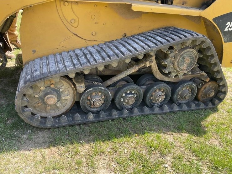 caterpillar-257b3-image-15