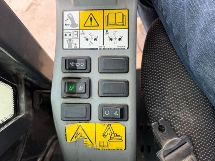 2019-bobcat-e85-image-14