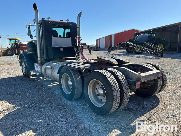 1976-peterbilt-359-image-7