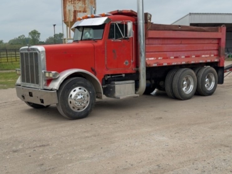1990-peterbilt-379-image-1
