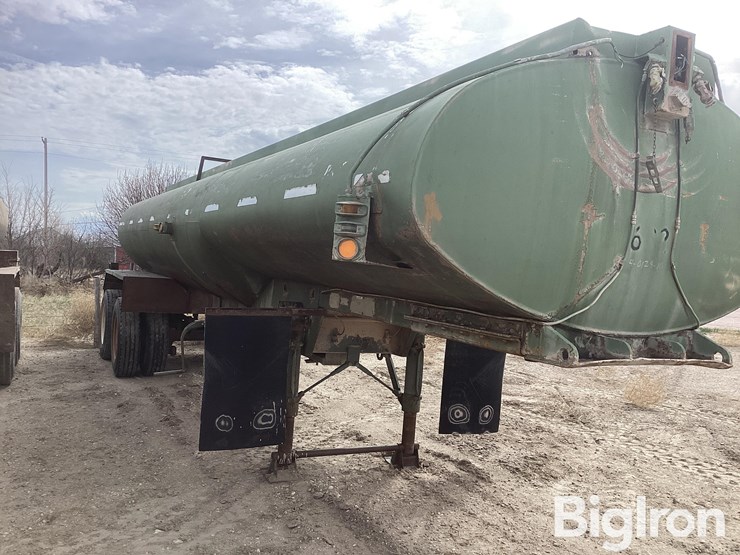 1968-fruehauf-trailer-image-3