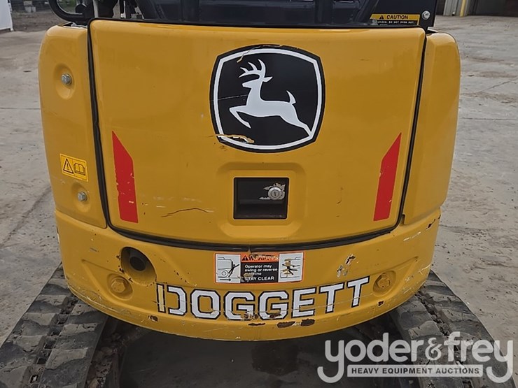 2022-deere-17g-image-37