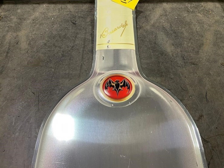 bacardi-coconut-rum-tin-sign-image-3
