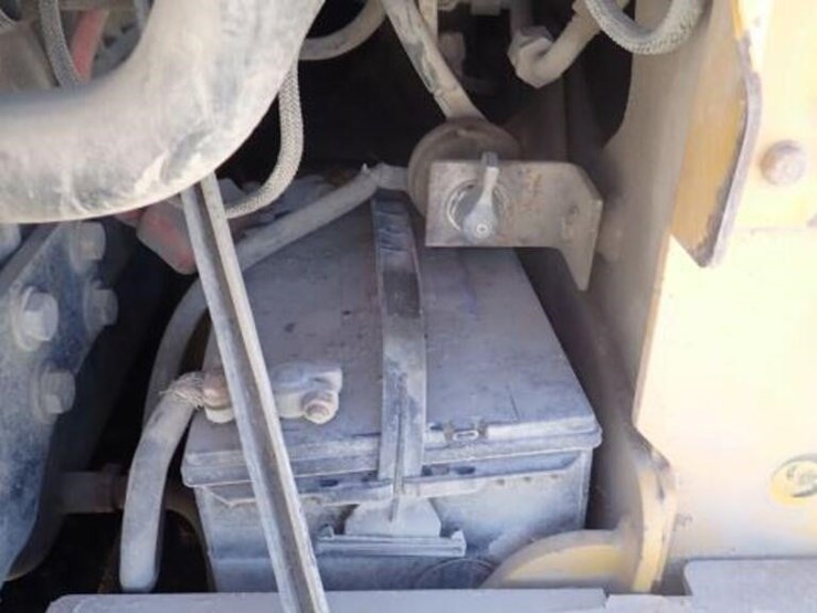 2009-caterpillar-232b-image-43