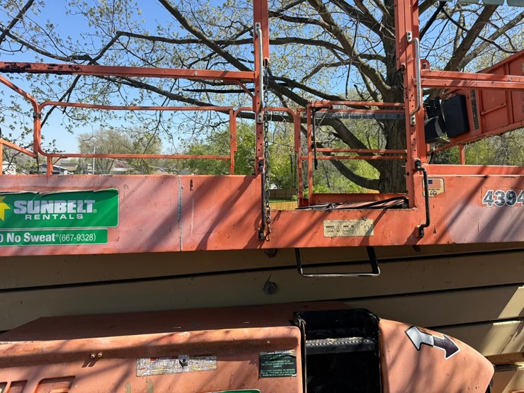 2008-jlg-4394rt-image-15