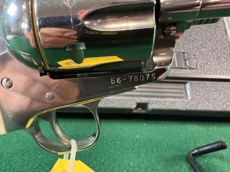 ruger-vaquero-44-mag-revolver-image-4