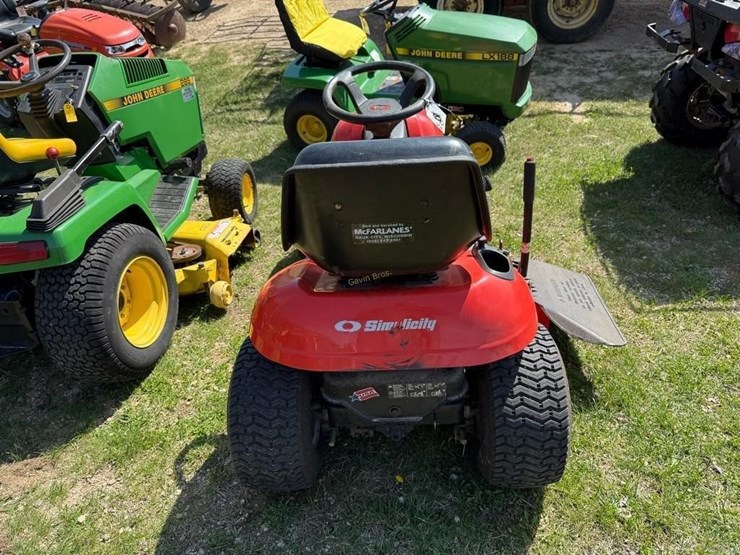 john-deere-l108-image-7