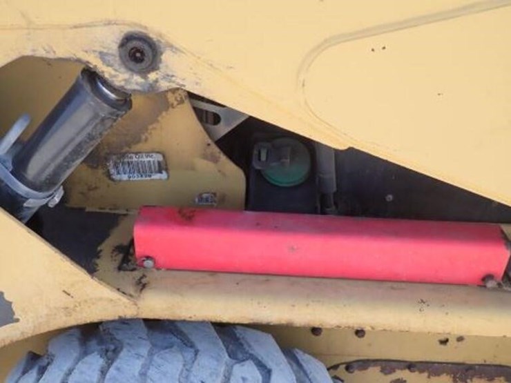 2009-caterpillar-232b-image-30