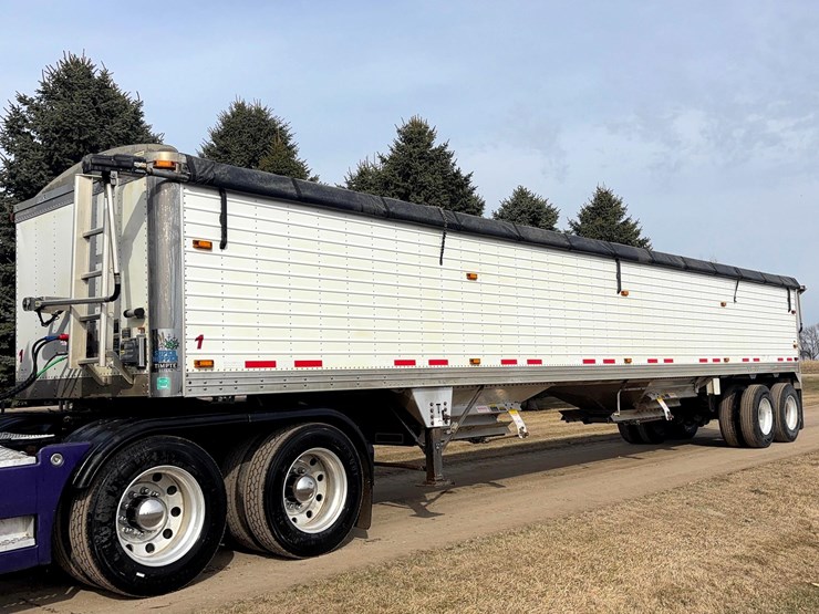 2011-timpte-hopper-image-1