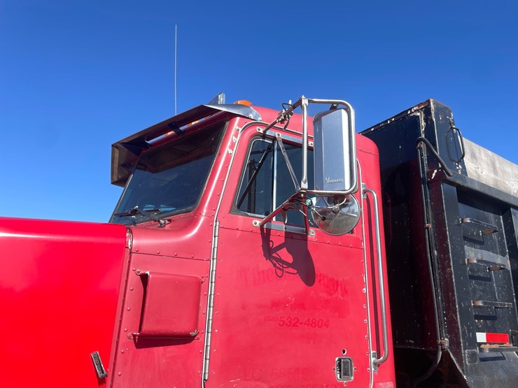 1998-peterbilt-378-image-29