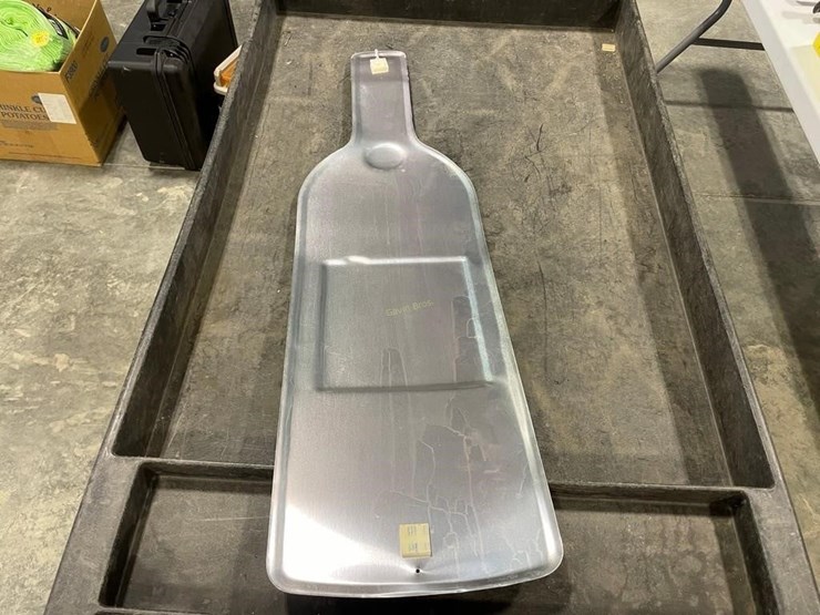 bacardi-coconut-rum-tin-sign-image-6