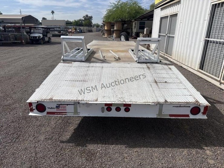 2010-f/b-trailer-image-9