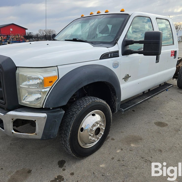 2012 FORD F550 XL