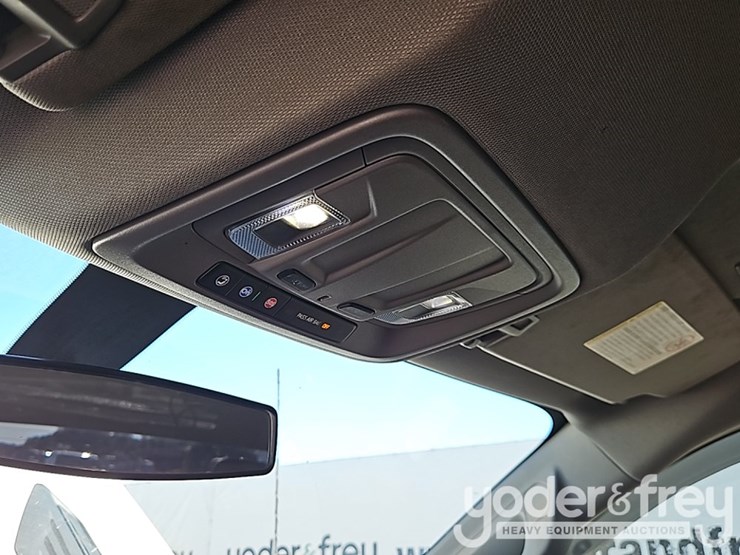 2022-chevrolet-2500hd-image-34