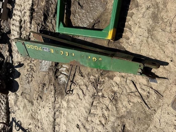 john-deere-7000-image-3