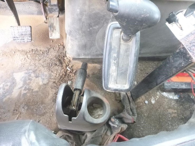 2012-international-durastar-4300-image-12