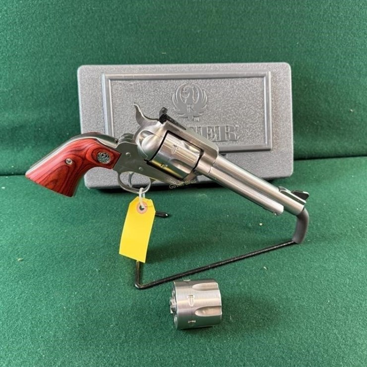 Ruger New Model Blackhawk 357 Mag Revolver