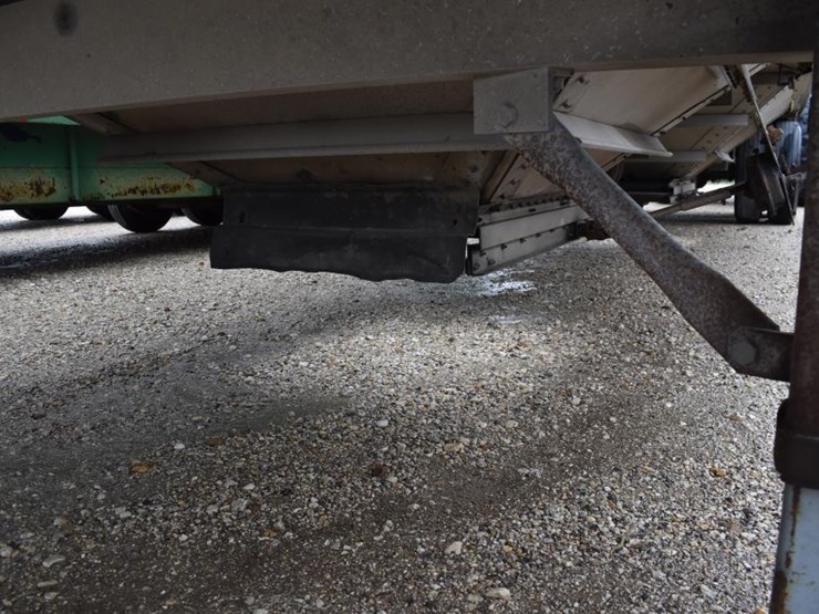 1996-wilson-grain-trailer-image-16