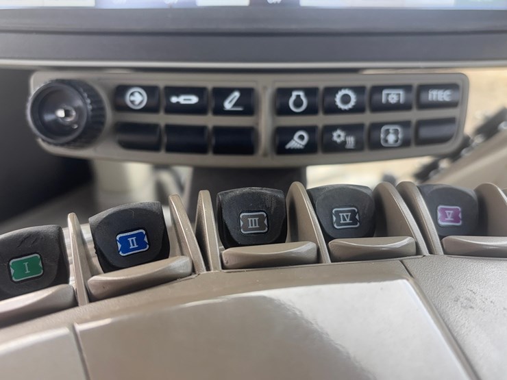 2022-john-deere-9rt-570-image-22