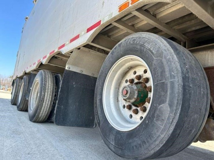 2008-titan-53-ft-image-48