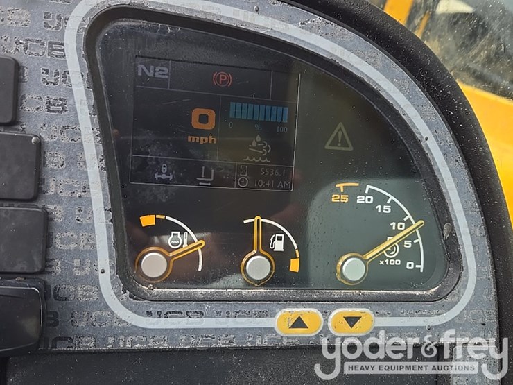 2017-jcb-510-56-image-77