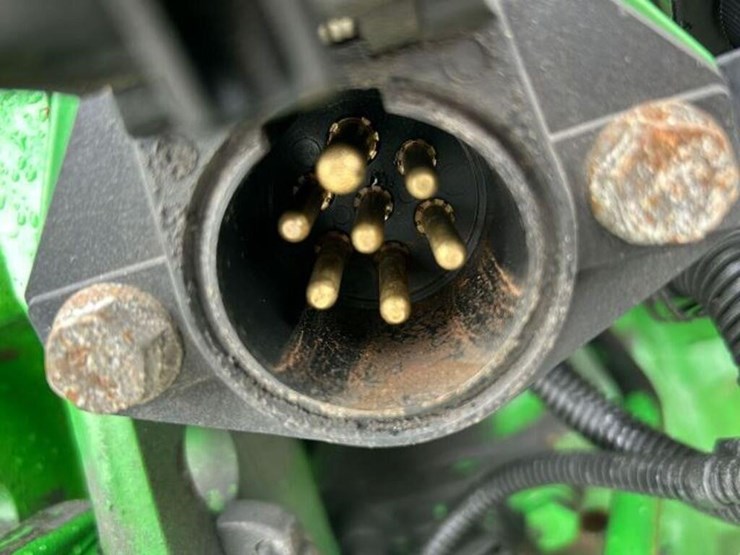 2016-john-deere-5085e-image-52