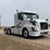 2015-volvo-vnl-semi-image-3