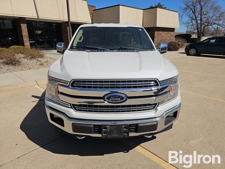 2019-ford-f150-lariat-image-2