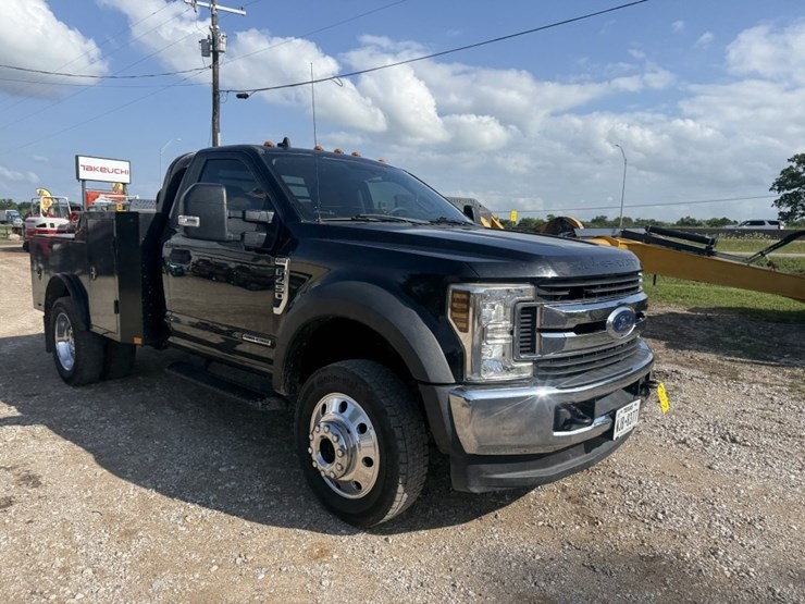 2019-ford-f450-image-3