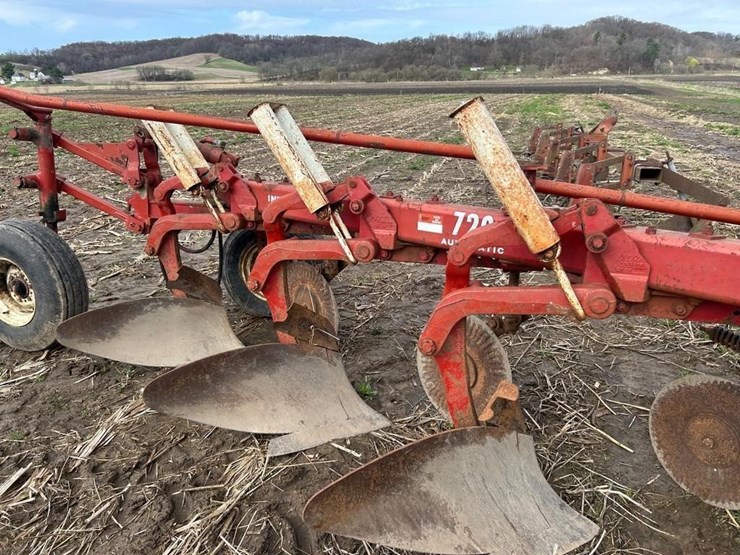 international-720-image-3