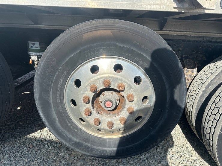 2019-massey-ferguson-8-image-88