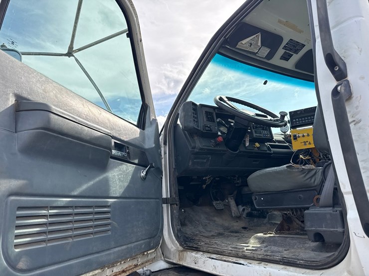 gmc-topkick-c8500-image-42