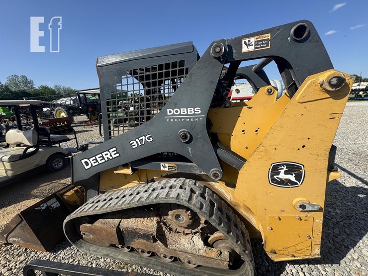 deere-317g-image-8