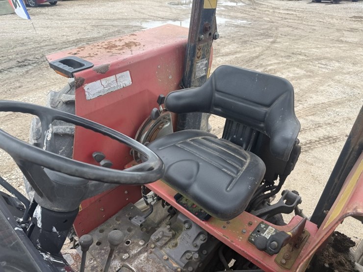 massey-ferguson-383-image-16