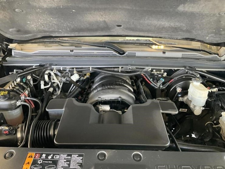 2019-chevrolet-tahoe-image-10