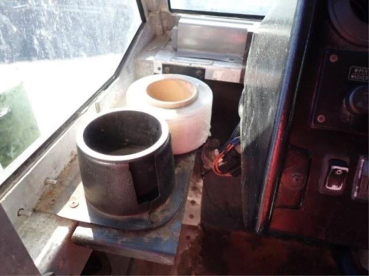 2008-freightliner-mt55-image-17