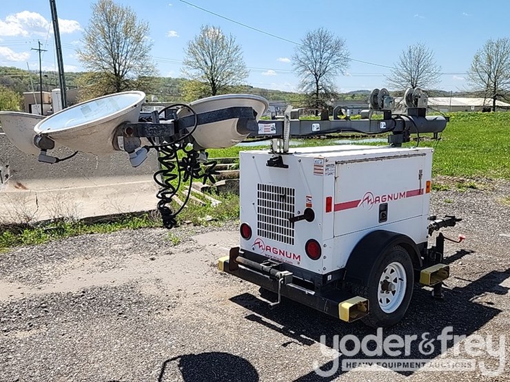 magnum-light-tower-image-3