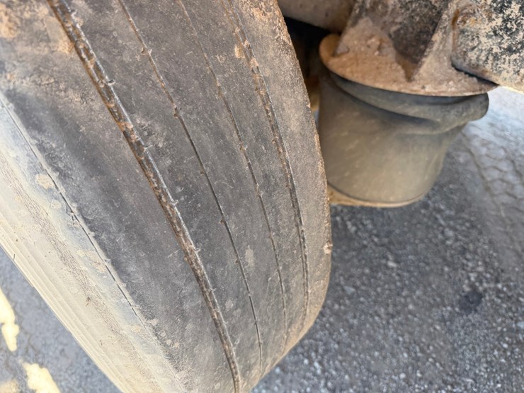 1995-mack-cl713-image-74