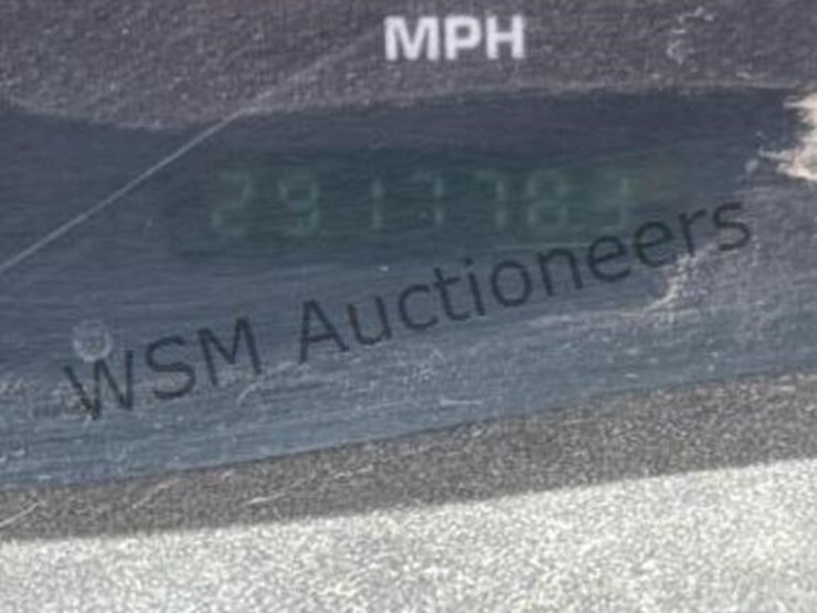 2002-ford-f550-image-17