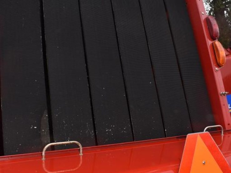 new-holland-roll-belt-460-image-10