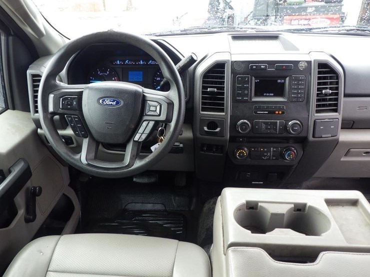 2017-ford-f550-image-7