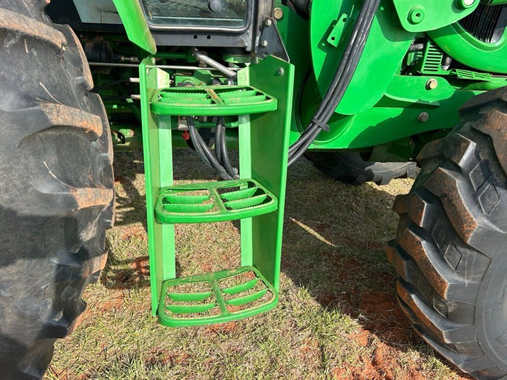 2010-john-deere-6115d-image-41