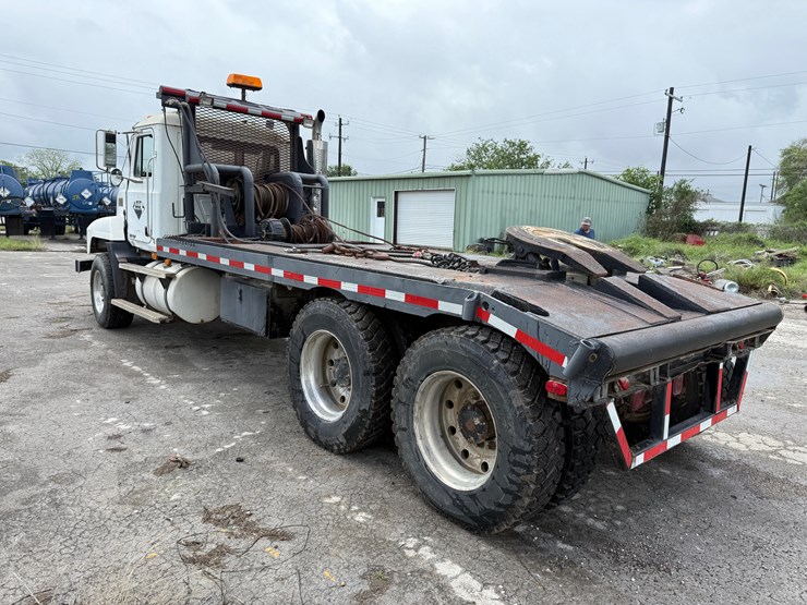 1999-mack-ch613-image-7