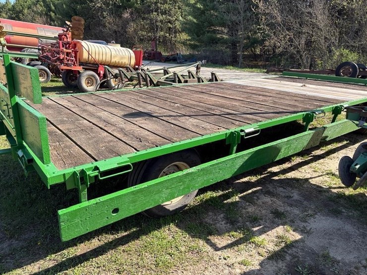 20'x101"-flatbed-wagon-with-gear-image-6