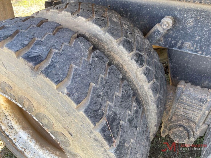 1992-mack-rb690s-image-13