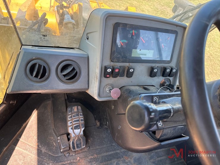 2021-caterpillar-950gc-image-30