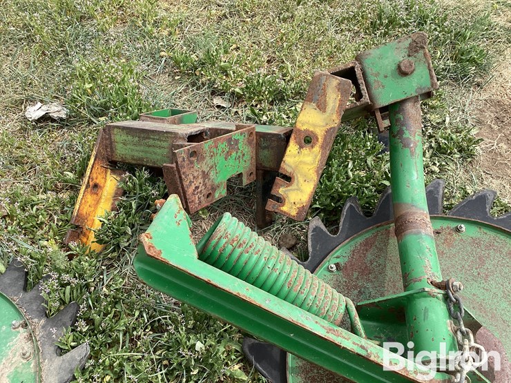 john-deere-567-image-10