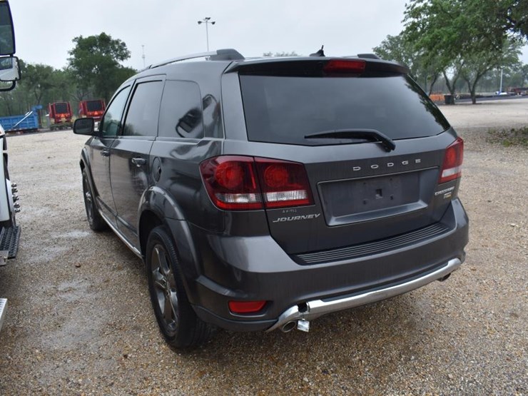 2017-dodge-journey-image-4