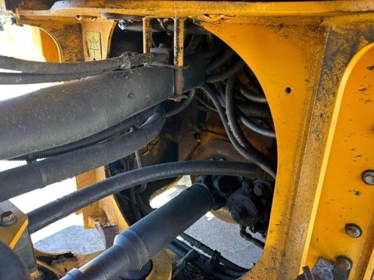 2019-volvo-l60h-image-42